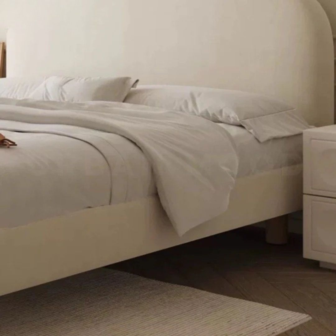 London Luxury Upholstered Bed